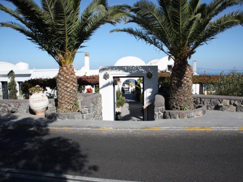 Hotel Finikia Memories Oía Exterior photo